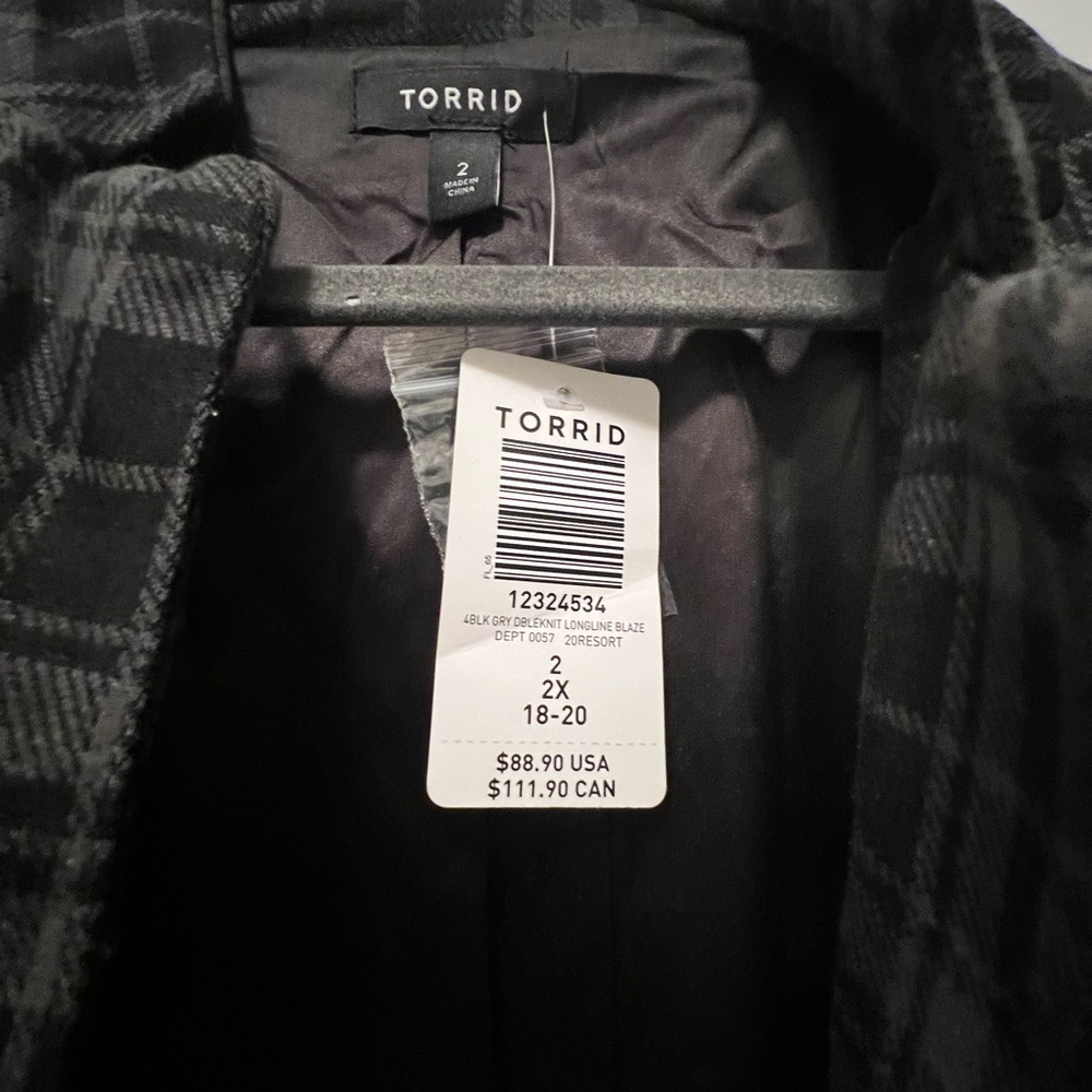 Torrid jacket. - Picture 2 of 2